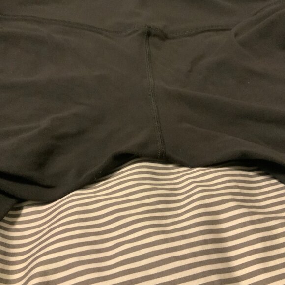lululemon Align HR Tight 25" size 8 (2 pairs solid Black) - Picture 2 of 5
